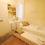 Gaudi Sdb Apartmán