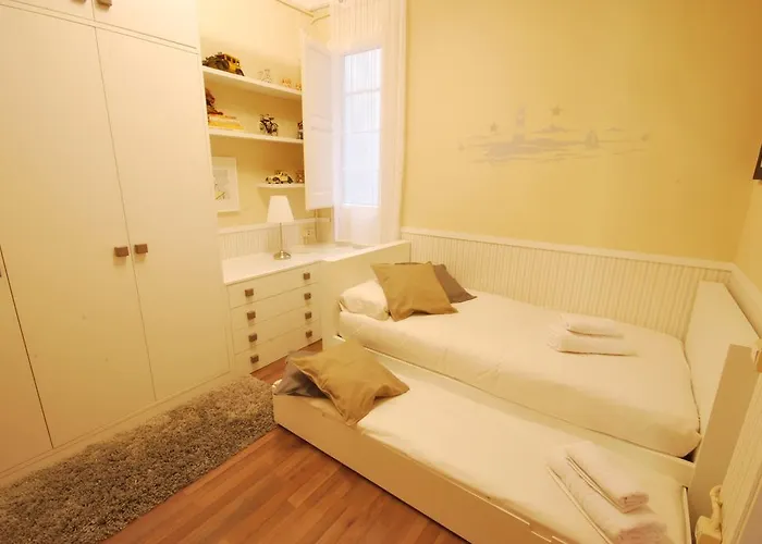 Gaudi Sdb Apartman