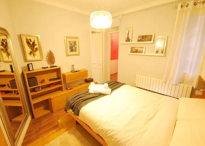 Gaudi Sdb Apartman *
