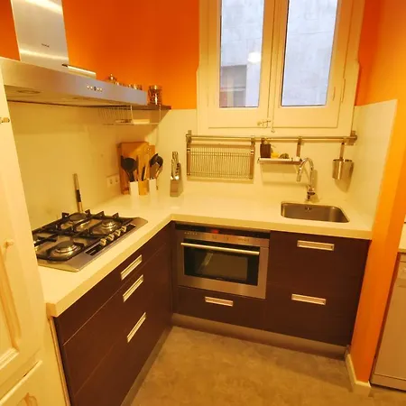 Gaudi Sdb דירה *